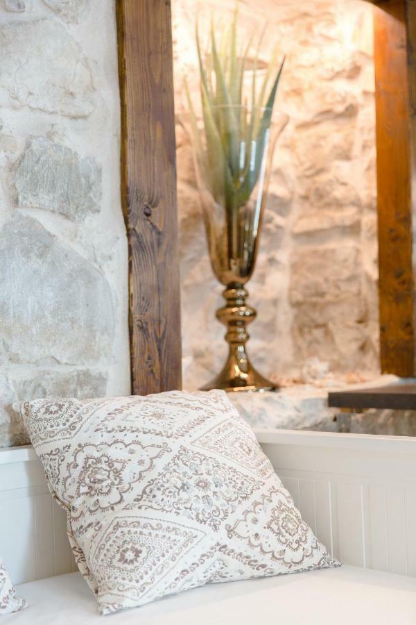 Luxury Apt Petra In 400 Year Old Stone House 4+2 Сплит Экстерьер фото