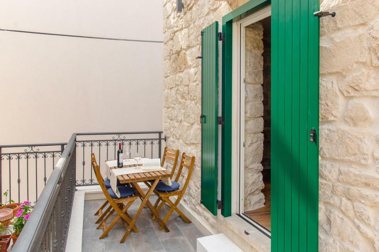 Luxury Apt Petra In 400 Year Old Stone House 4+2 Сплит Экстерьер фото