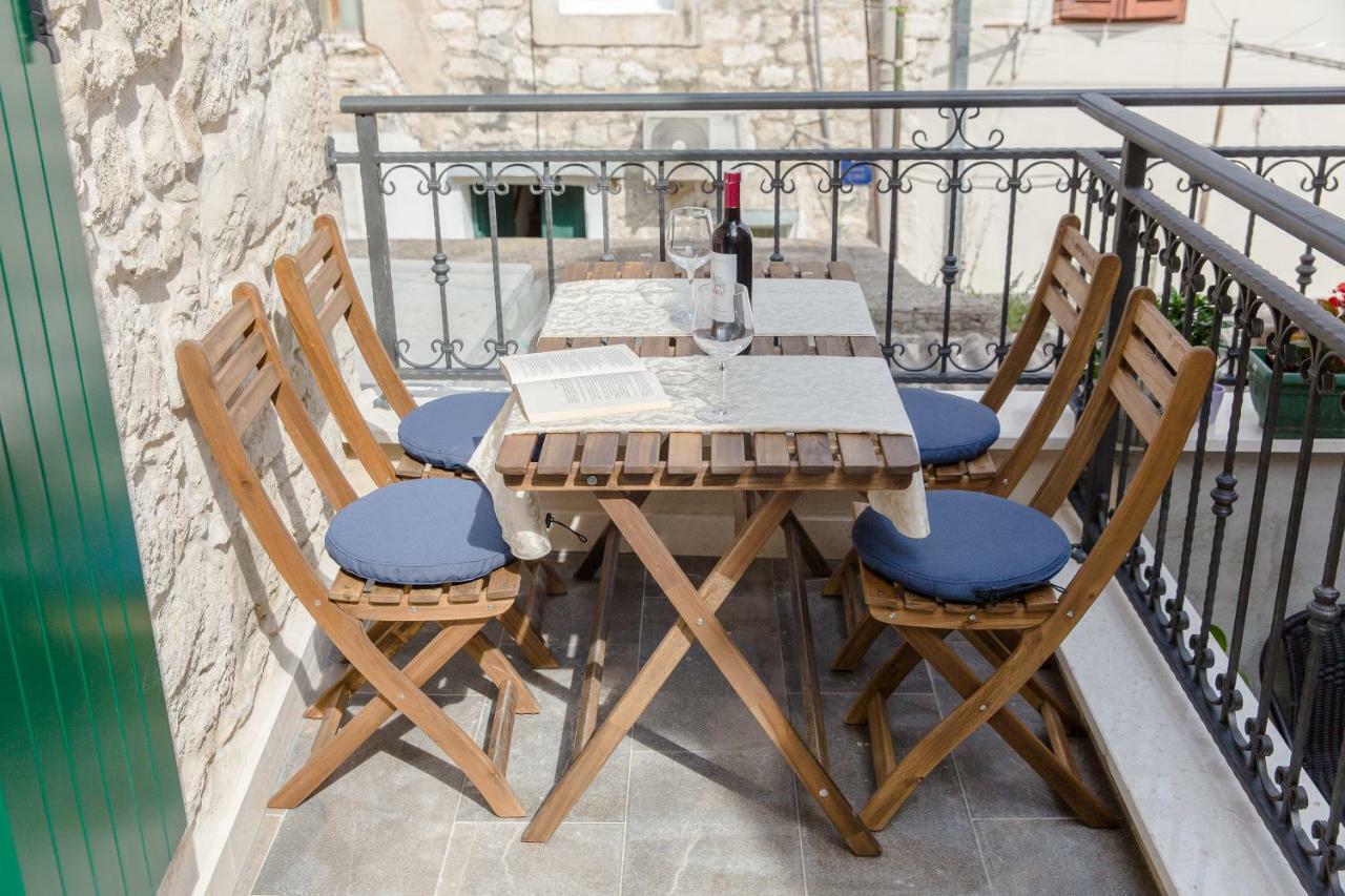 Luxury Apt Petra In 400 Year Old Stone House 4+2 Сплит Экстерьер фото