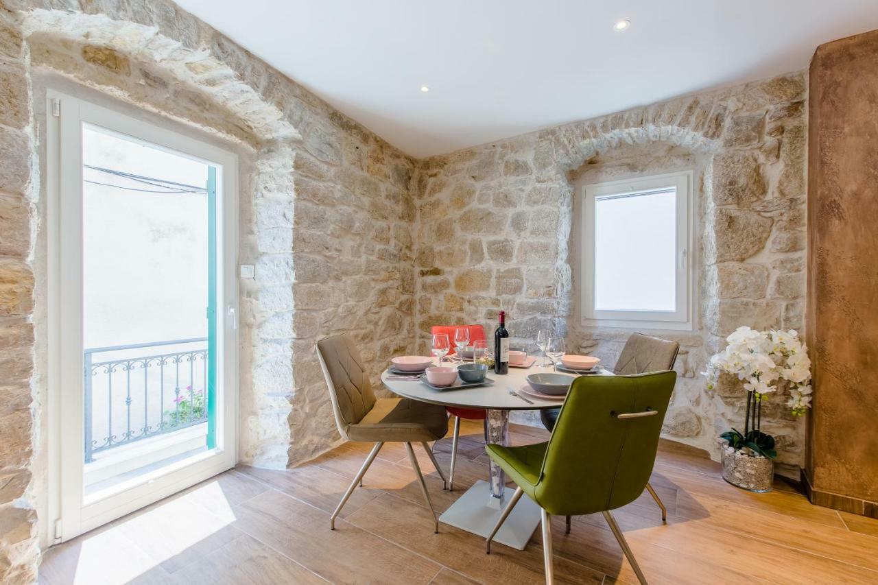 Luxury Apt Petra In 400 Year Old Stone House 4+2 Сплит Экстерьер фото